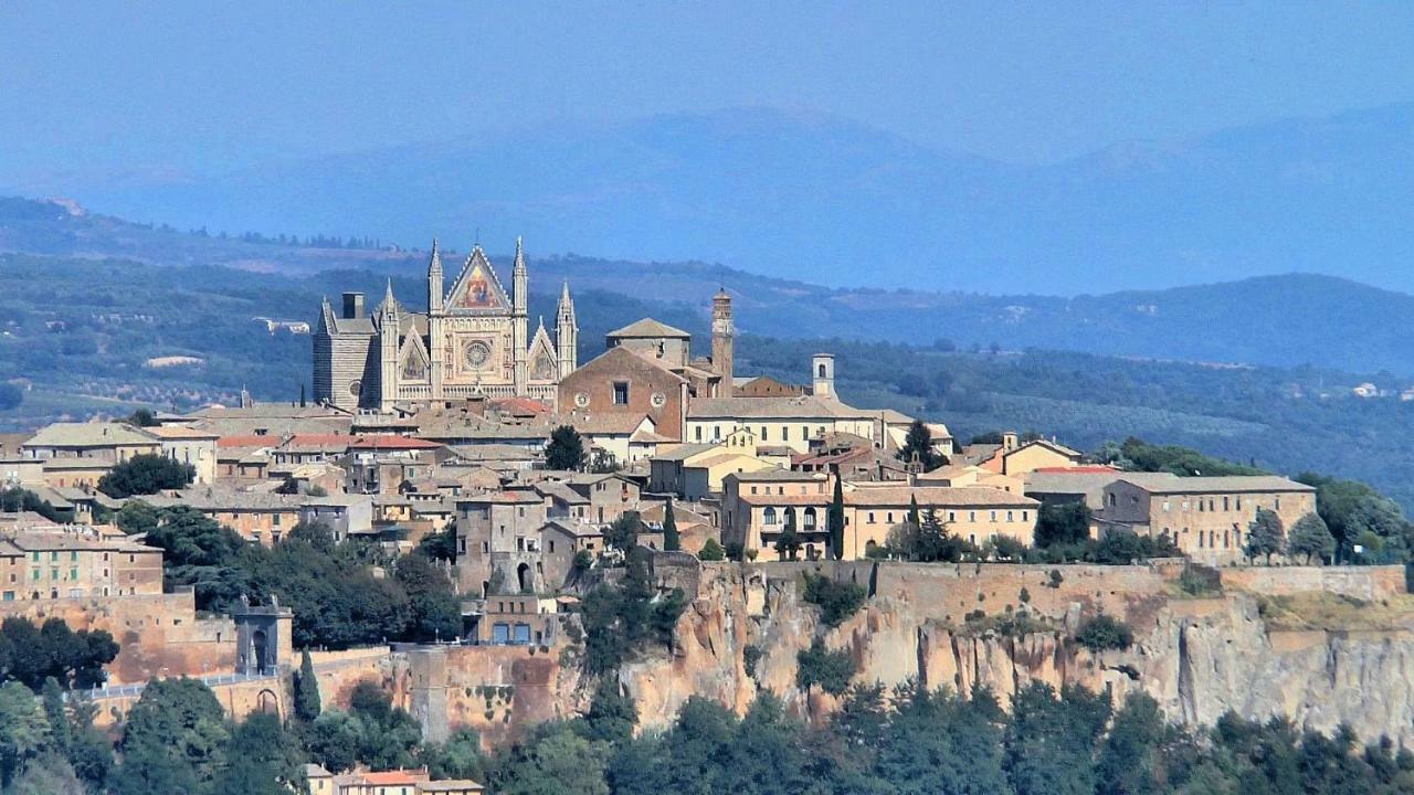 Feronia - Le Dimore Di Borgo Tessile Villa Orvieto Exterior photo